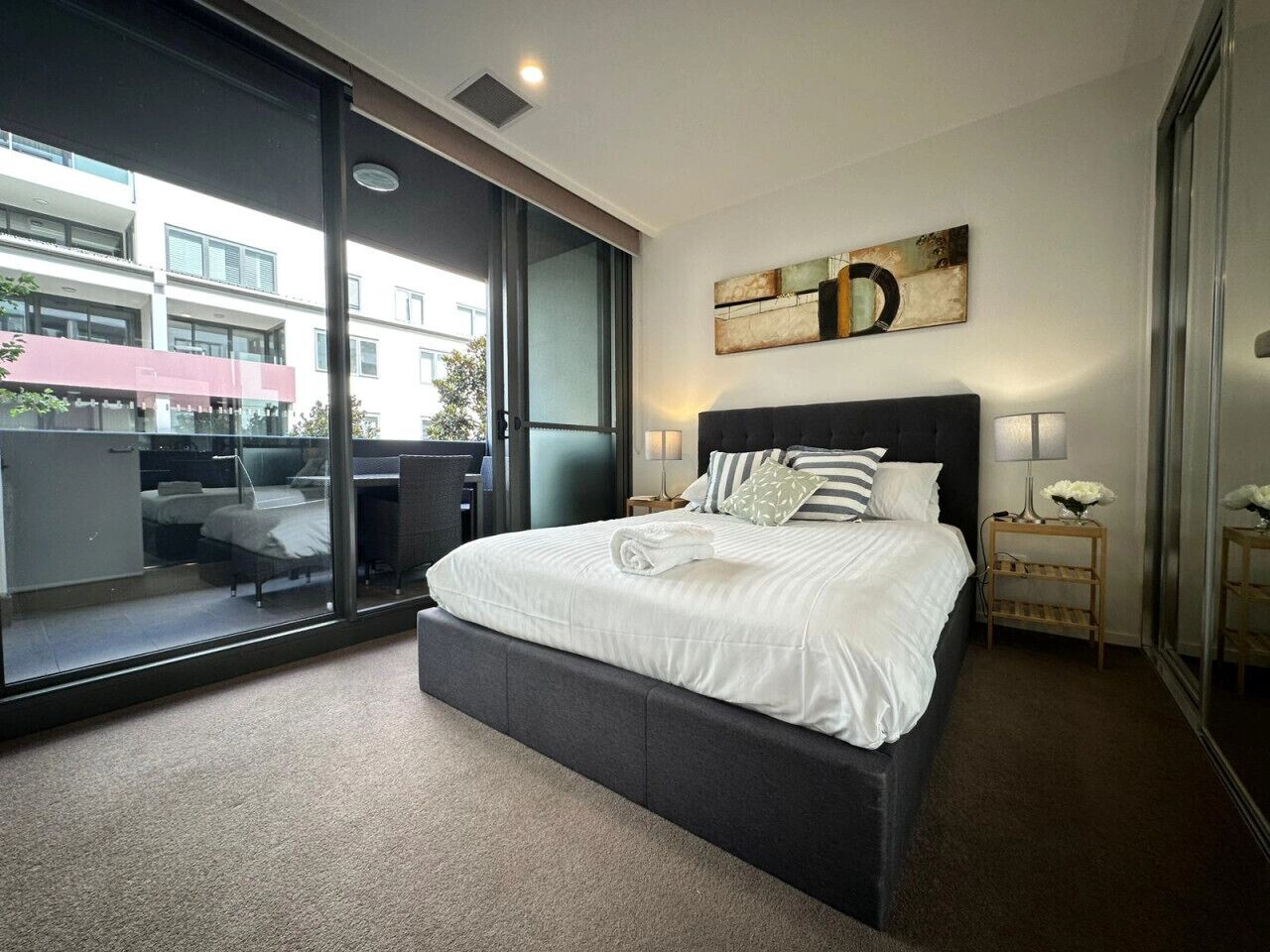 1 soverom, skrivebord, strykejern/-brett og wi-fi