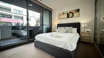 1 chambre, bureau, fer et planche à repasser, Wi-Fi