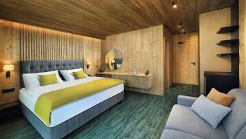 3 bedrooms, memory-foam beds, minibar, in-room safe