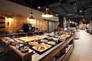 Daily buffet breakfast (EUR 15 per person)