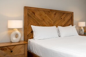 2 Schlafzimmer, Schreibtisch, Bügeleisen/Bügelbrett, WLAN