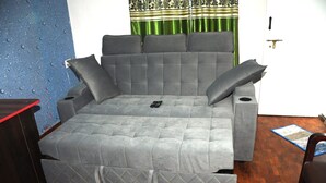 32-inch flat-screen TV with cable channels - RK White Castle (Ootacamund)