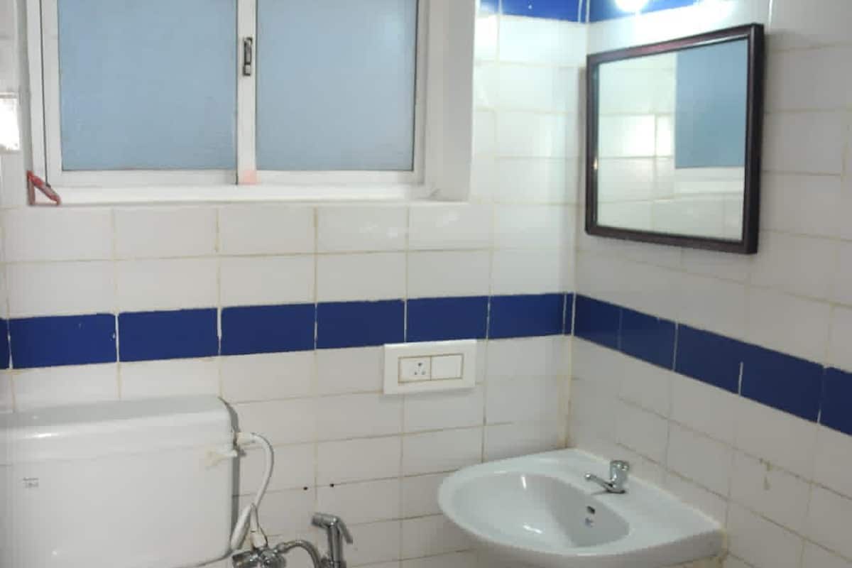 Suite, Non Smoking | Bathroom