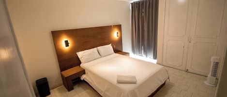Apartamento Confort | Escritorio, wifi gratis, ropa de cama