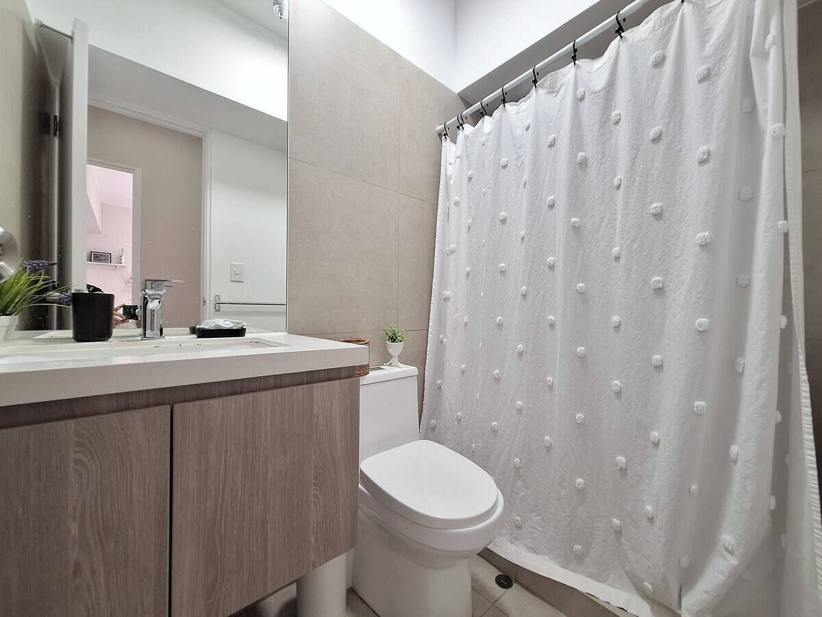 Toallas y papel de baño 