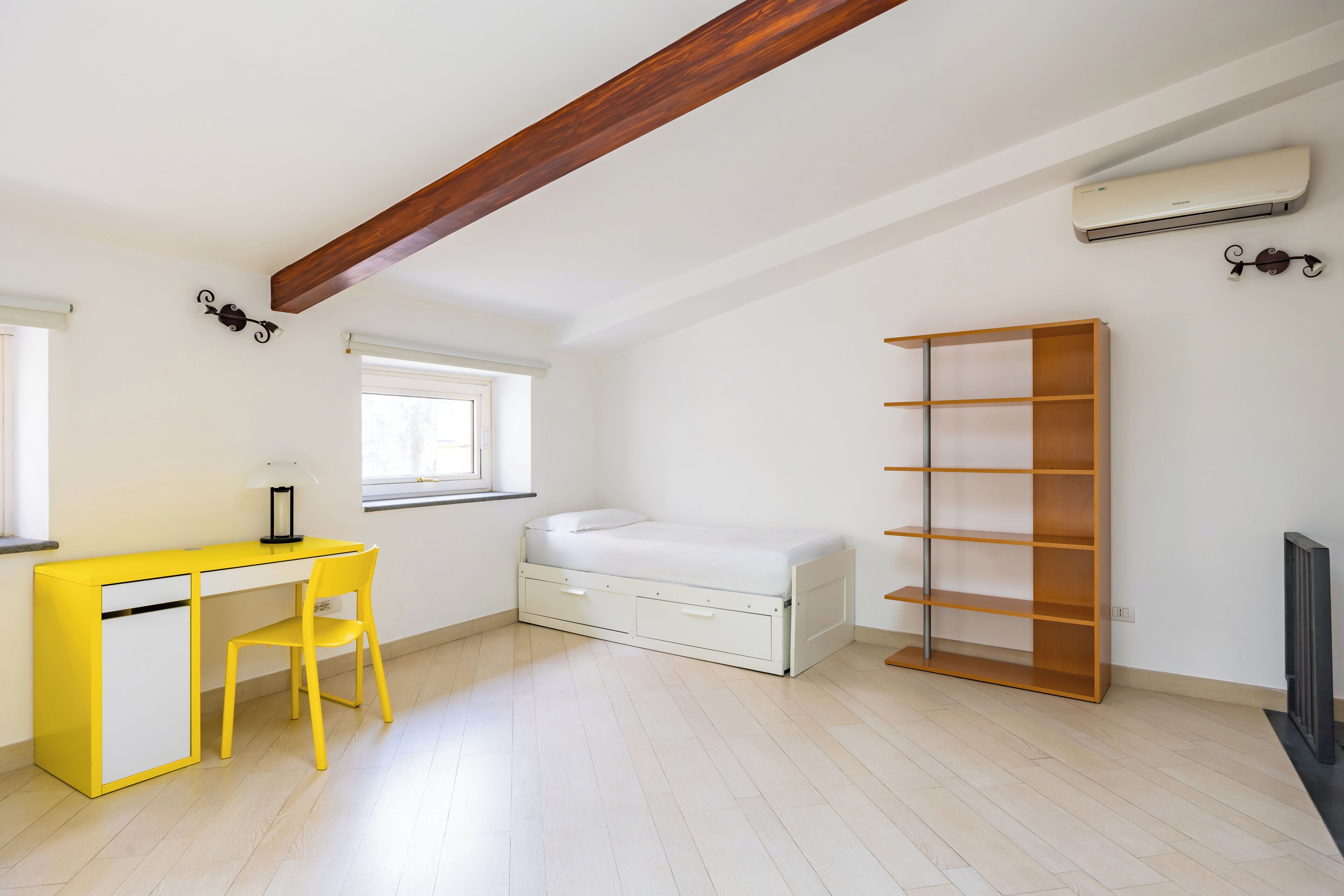 Family Apartment, Balcony