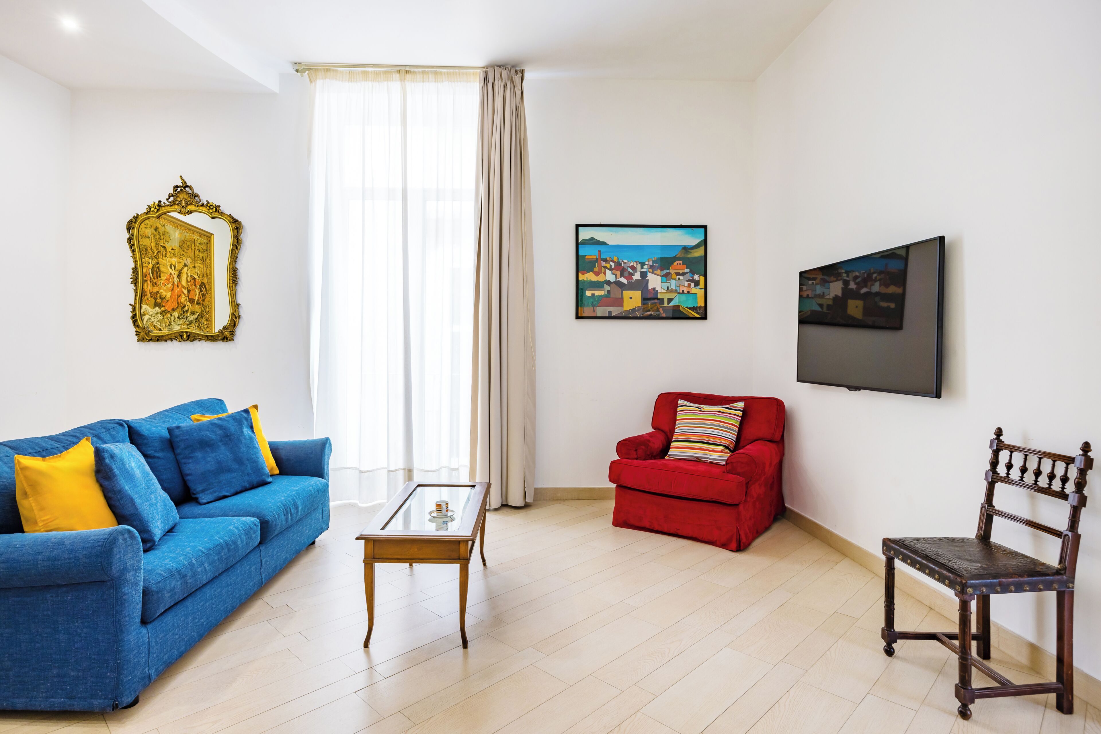 Family Apartment, Balcony | Living area