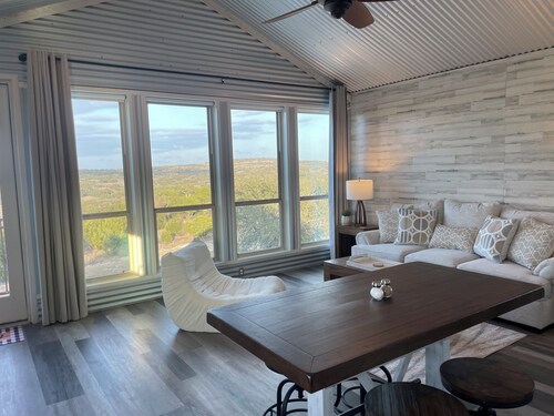 Amazing Hill Country Getaway with Breathtaking Views w/ Pool & Spa