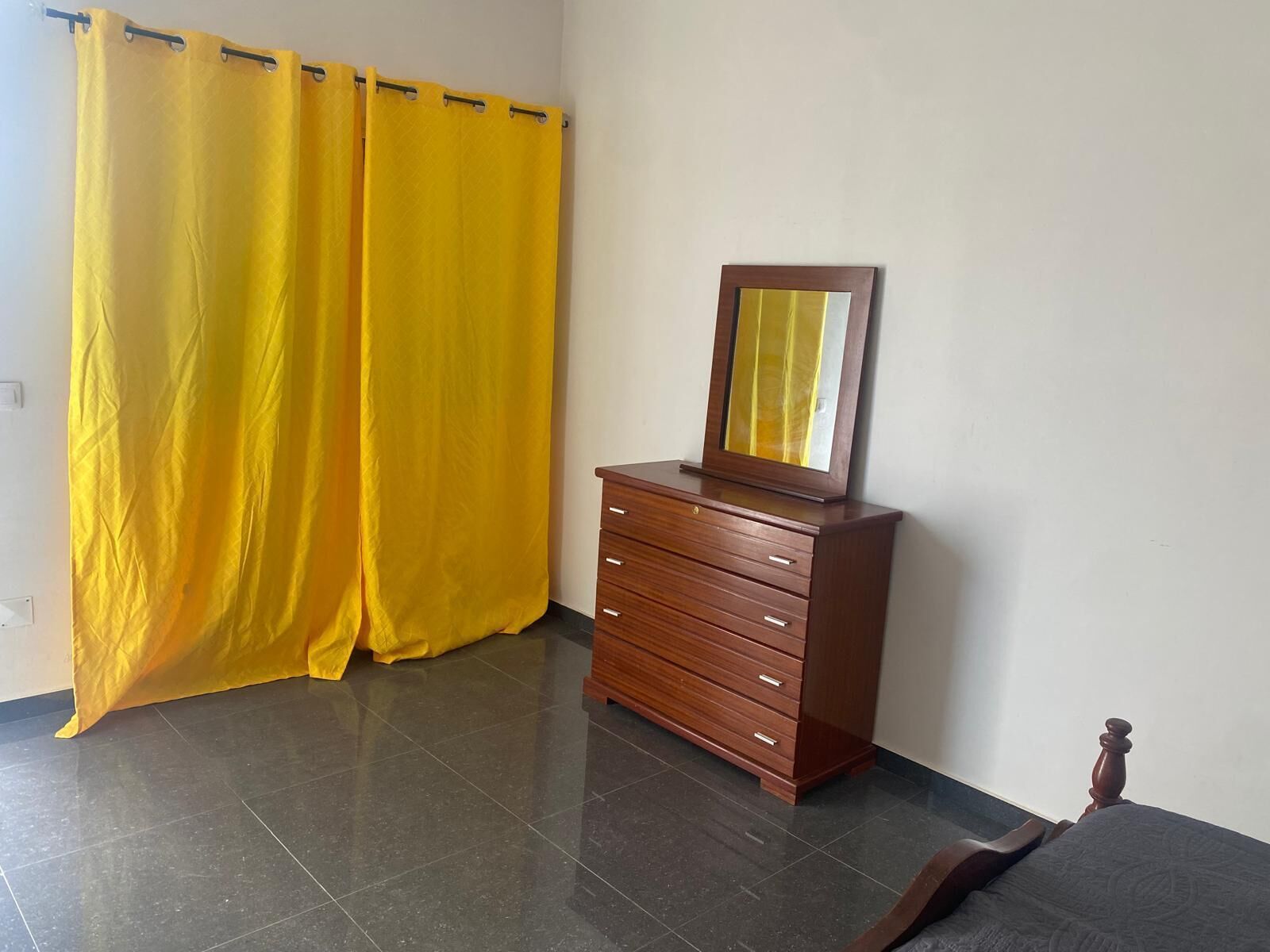 3 Schlafzimmer, Bügeleisen/Bügelbrett, Bettwäsche