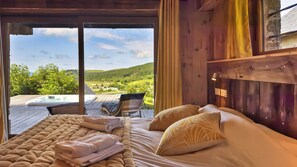 4 Schlafzimmer, Bügeleisen/Bügelbrett, Reisekinderbett, kostenloses WLAN