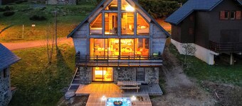 Chalet l'Anorak Super Besse, private spa, 10 pers, 4 bedrooms, Sancy view