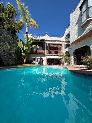 Fachada da propriedade
