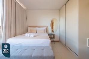 1 slaapkamer, een strijkplank/strijkijzer, internet, beddengoed