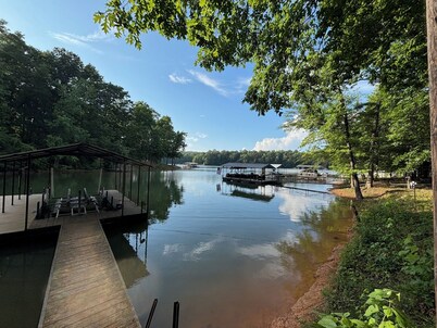 Lake Hartwell Cabin w/ covered dock, sunroom, firepit, private deck, sleeps 12