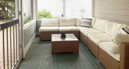 BEAU-COUP: A spacious, family-friendly home a block from the water in Beaufort.