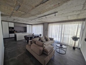Penthouse, 3 Bedrooms, Hot Tub, Bay View | Living area | 36-inch TV with satellite channels - Gozo Dive Residence (Munxar)