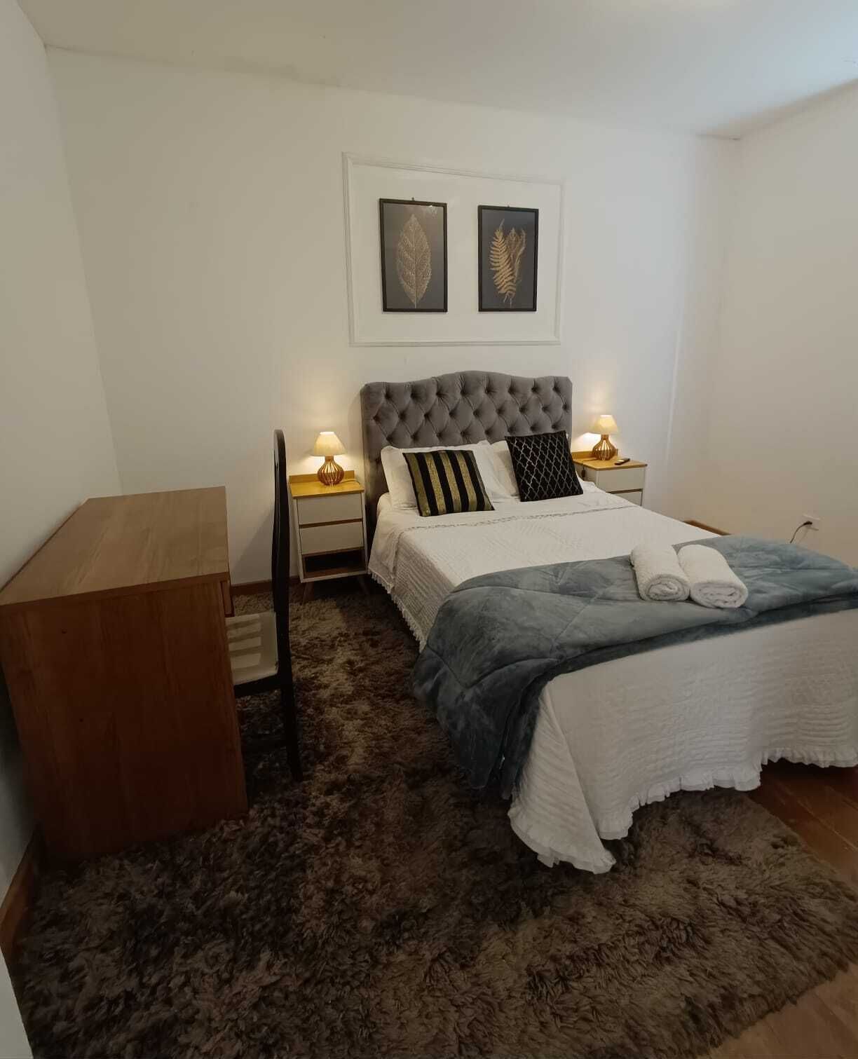 1 quarto, ferros/tábuas de passar roupa, Wi-Fi, roupa de cama