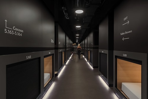 Zedwell Capsule Hotel, Piccadilly Circus