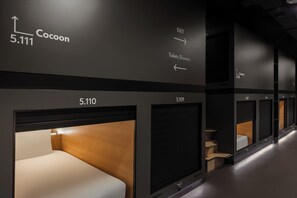 Female Capsule Cocoon | Soundproofing, free WiFi