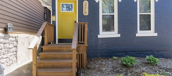 Charming 1-bedroom house in delightful Winona with WiFi, AC and PRIVATE PATIO