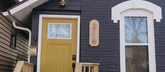 Charming 1-bedroom house in delightful Winona with WiFi, AC and PRIVATE PATIO