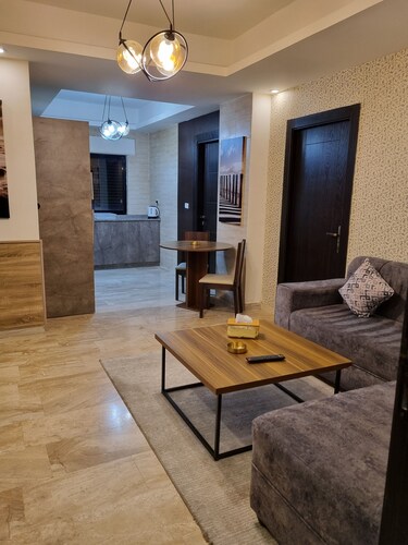 Unique 2bedroom at Abdoun 001