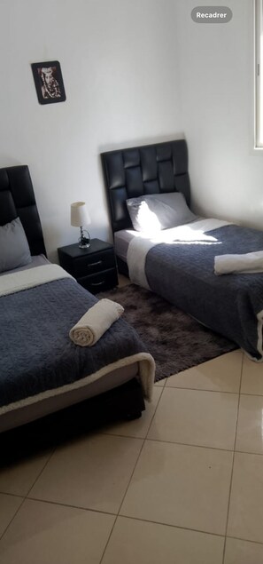 2 soverom, strykejern/-brett, wi-fi og sengetøy