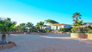 Airport shuttle - Nomade Auberge (Dakhla)