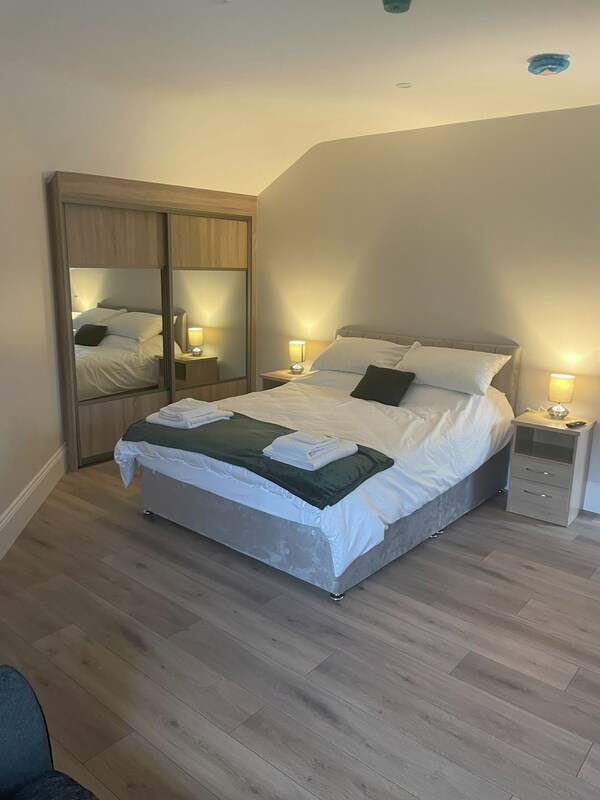 Rosie's Bar Apartment - - Letterkenny