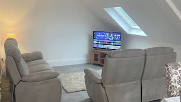Apartment | Living area