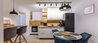 Five Stars Apartment