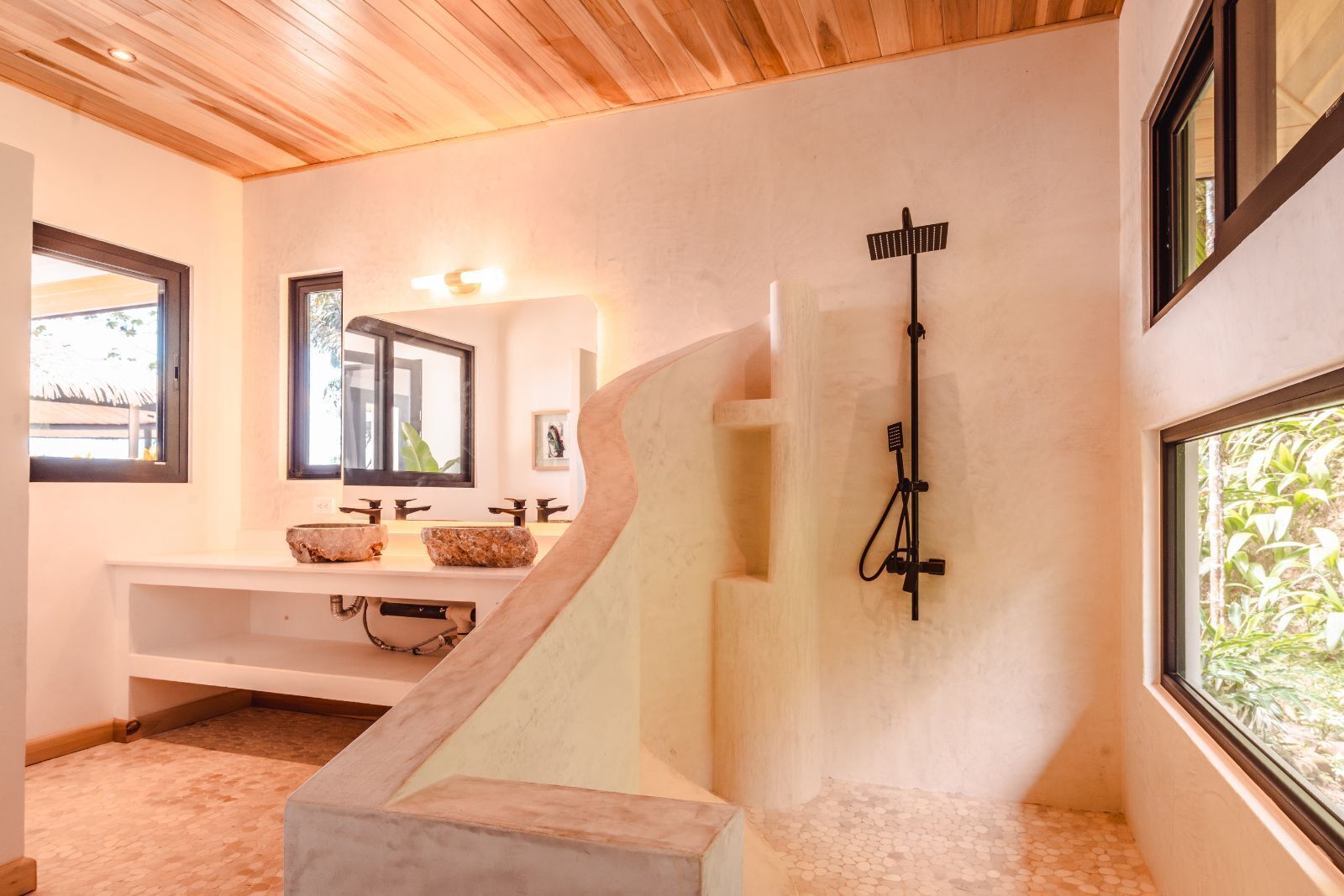 Luxury Villa, Balcony, Ocean View (Ron Ron) | Bathroom