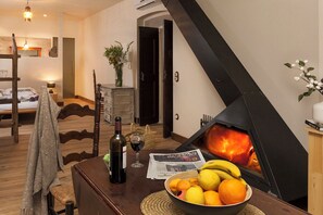 Classic Studio, 1 Bedroom, City View