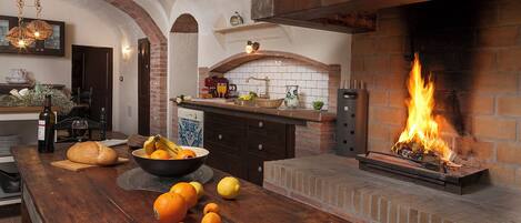 Apartment, 3 Schlafzimmer, Stadtblick | Eigene Küche