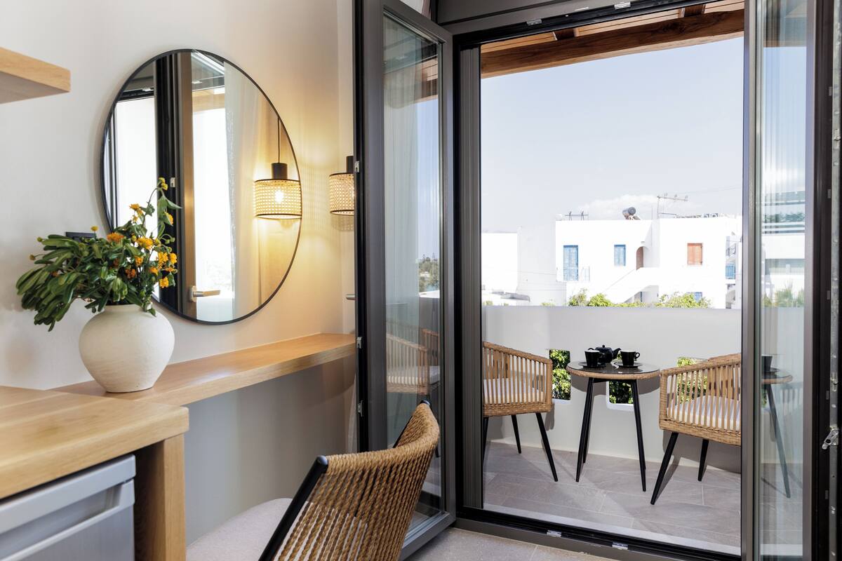 Double Room with Side Sea View | In-room safe, laptop workspace, blackout drapes, soundproofing