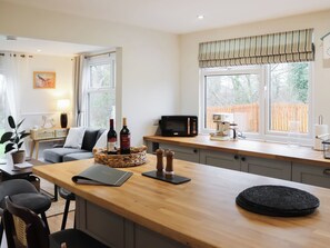 Dining - Carrog Y Coed Retreat (Llandwrog, near Caernarfon)