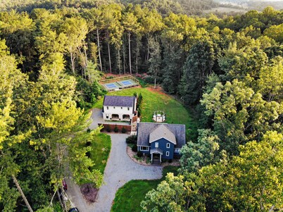 Pickleball | 2 Homes | Sleeps 20 | 151 Brew Trail