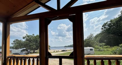 Sweet 1BR Brand New Waterfront Acadia Cottage @ Jenkins Beach