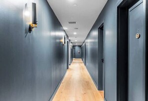 Interior - Heart of Downtown  Historic Hotel  Fast WiFi (Bangor)