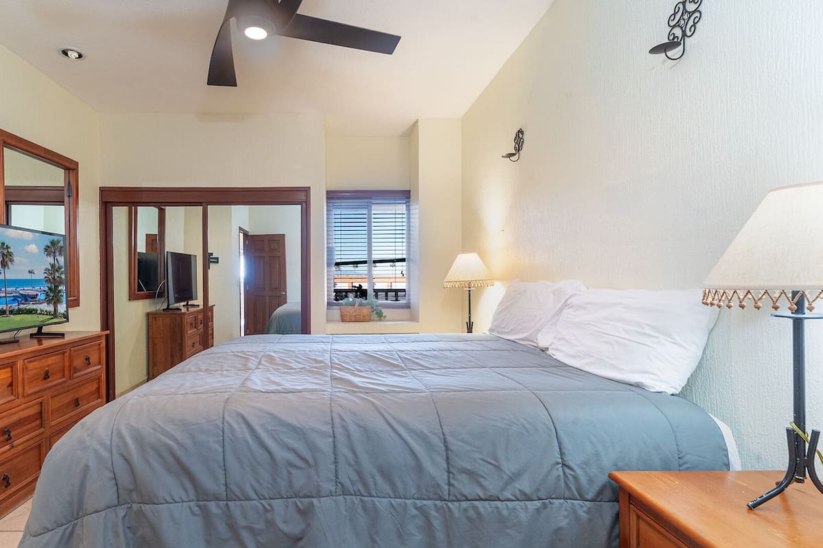 Condo, 1 giường cỡ king, ban công, quang cảnh biển (Sonoran Sun SE 210) | 1 phòng ngủ, trang trí khác biệt