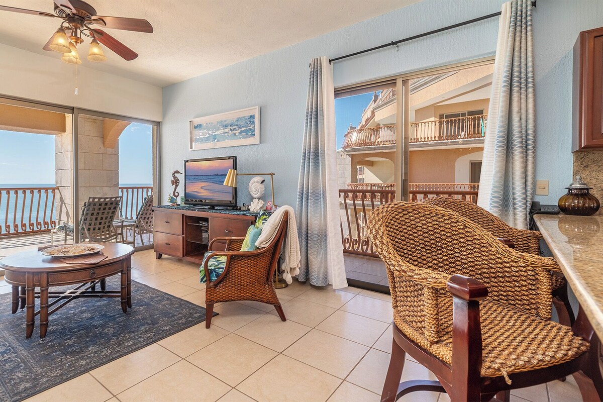 Condo, 1 cama King size y sofá cama, balcón, vista al océano (Sonoran Sun SE 614) | Área de sala de estar