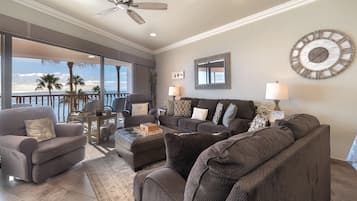 Condo, Multiple Beds, Balcony, Ocean View (Sonoran Sun SE 305) | Living area