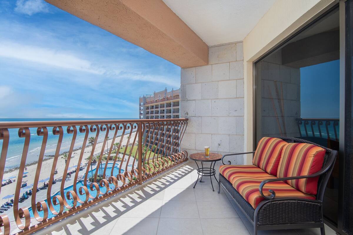 Condo, Multiple Beds, Balcony, Ocean View (Sonoran Sun SE 707) | Property grounds