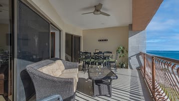 Apartment, Mehrere Betten, Balkon, Meerblick (Sonoran Sun SE 607) | Speisen im Freien