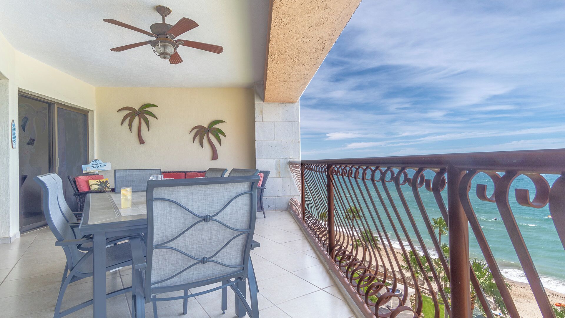 Condo, varias camas, balcón, vista al océano (Sonoran Sun SE 708) | Restaurante al aire libre