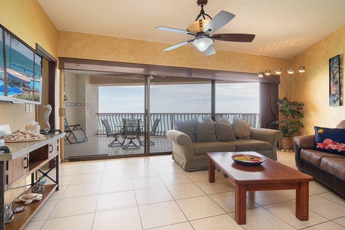 Condo, Multiple Beds, Balcony, Ocean View (Sonoran Sun SE 904) | Living area | MP3 dock