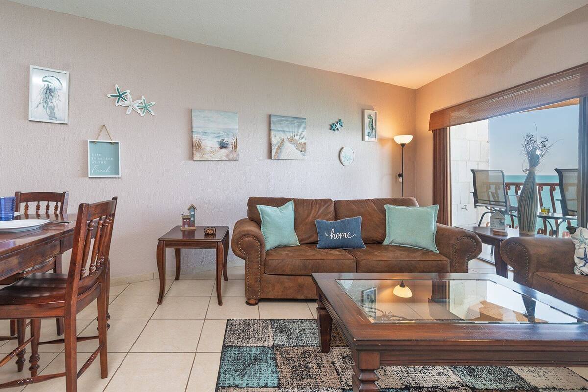 Condo, Multiple Beds, Balcony, Ocean View (Sonoran Sun SW 703) | Living area | MP3 dock