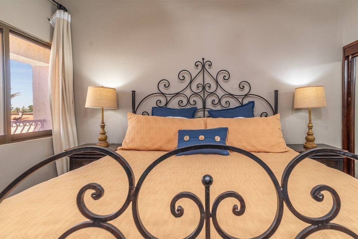 3 habitaciones, decoración personalizada y muebles diferentes