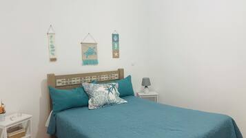 2 bedrooms, WiFi, bed sheets