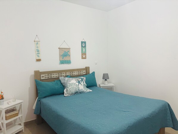 2 bedrooms, WiFi, bed sheets